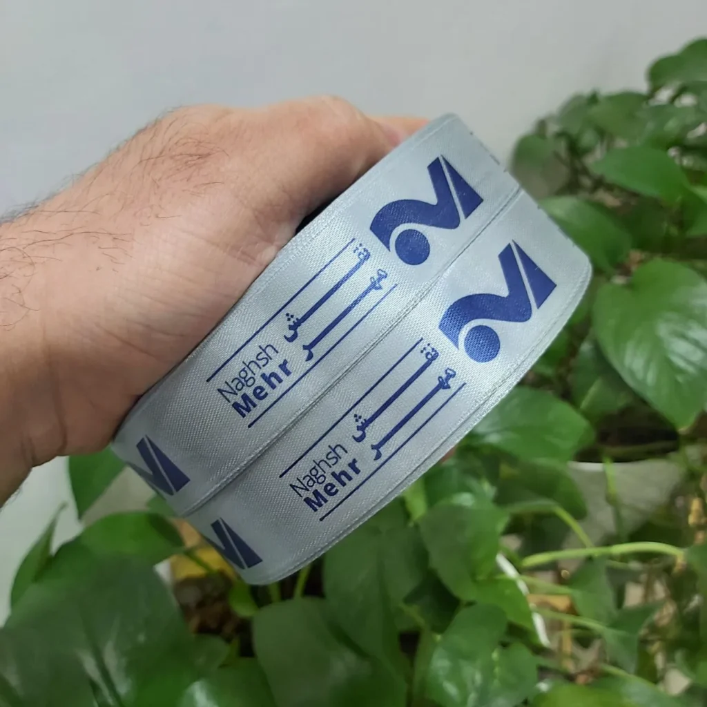 روبان نقش مهر خاکستری ساتن متراژ 1000 متری