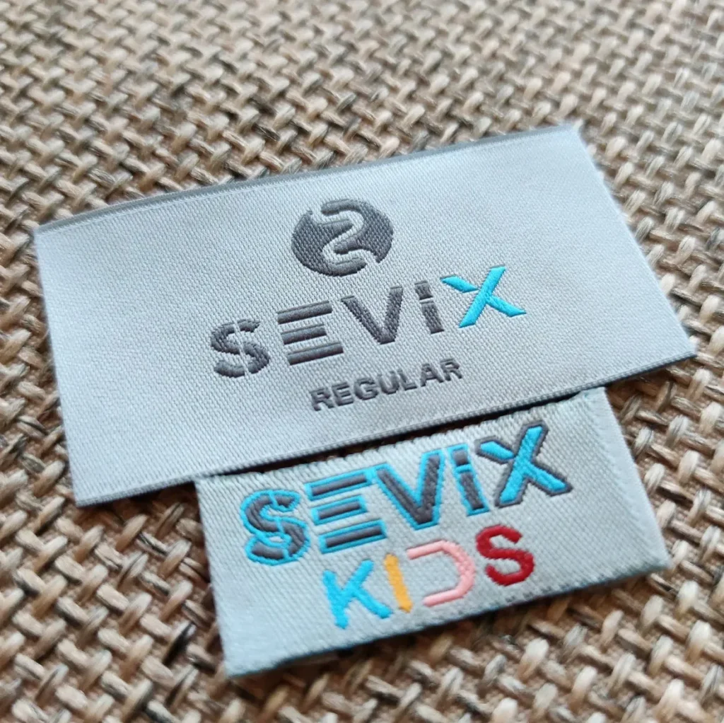مارک پارچه ای دوختی SAVIX KIDS تیراژ 1000 عددی
