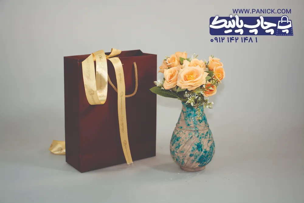 بسته‌بندی مدرن، جذاب و تشریفاتی با ساک دستی کاغذی