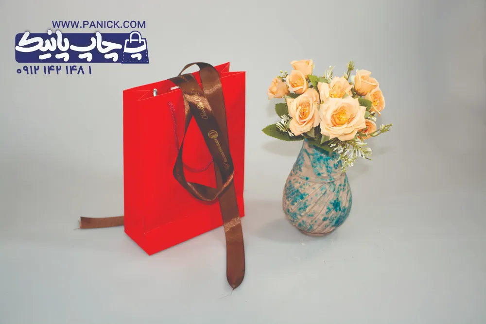ارتباط ساک دستی کاغذی و افزایش زیبایی کادوهای سازمانی