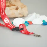 بند گردن آویز دوقفله قرمز