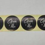 لیبل دایره ای آماده open me قطر 5.5 سانتی متر بسته 200 عددی