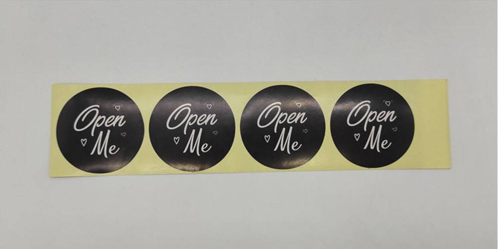 label05 لیبل دایره ای آماده open me قطر 5.5 سانتی متر بسته 200 عددی