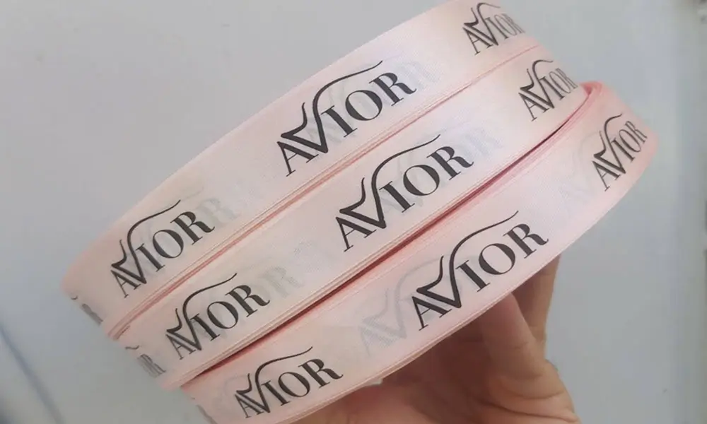 roobanpanicknet614 روبان صورتی با چاپ avior