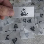 اتیکت پارچه ای ساتن برند mahoura تیراژ 1000 عددی