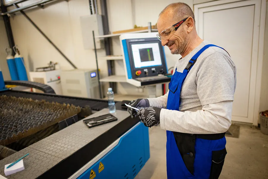 کاربرد برش لیزر در صنعت ساختمان‌سازی