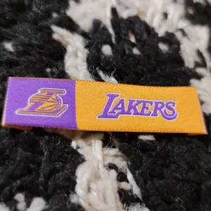 مارک پارچه ای بنفش زرد LAKERS تعداد 1000 عددی