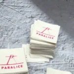 مارک پارچه ای سفید با چاپ قرمز PARALICE در تیراژ 1000 عددی