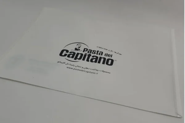 چاپ پوشه طلقی سفید طلاکوب مشکی capitano تیراژ 1000 عددی